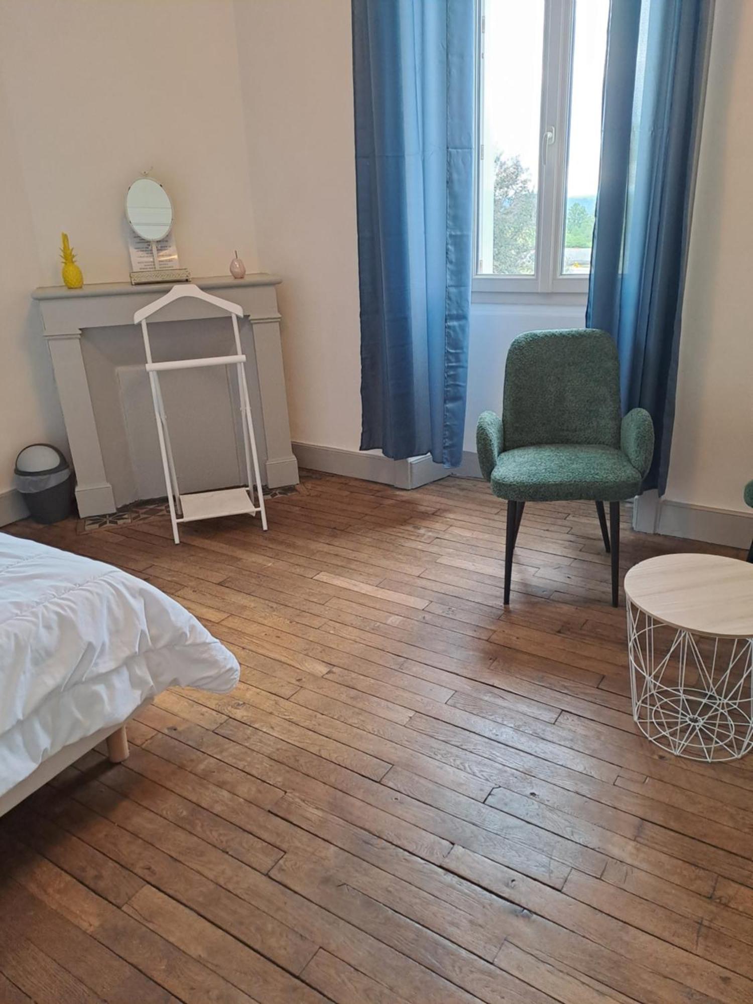 Les Chambres Du Cheval Blanc Allassac Dış mekan fotoğraf
